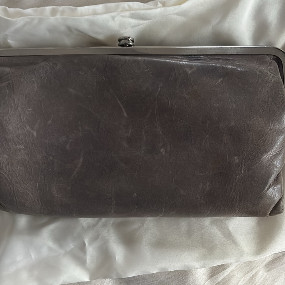 HOBO Shelli Wallet - Picture 9 of 9
